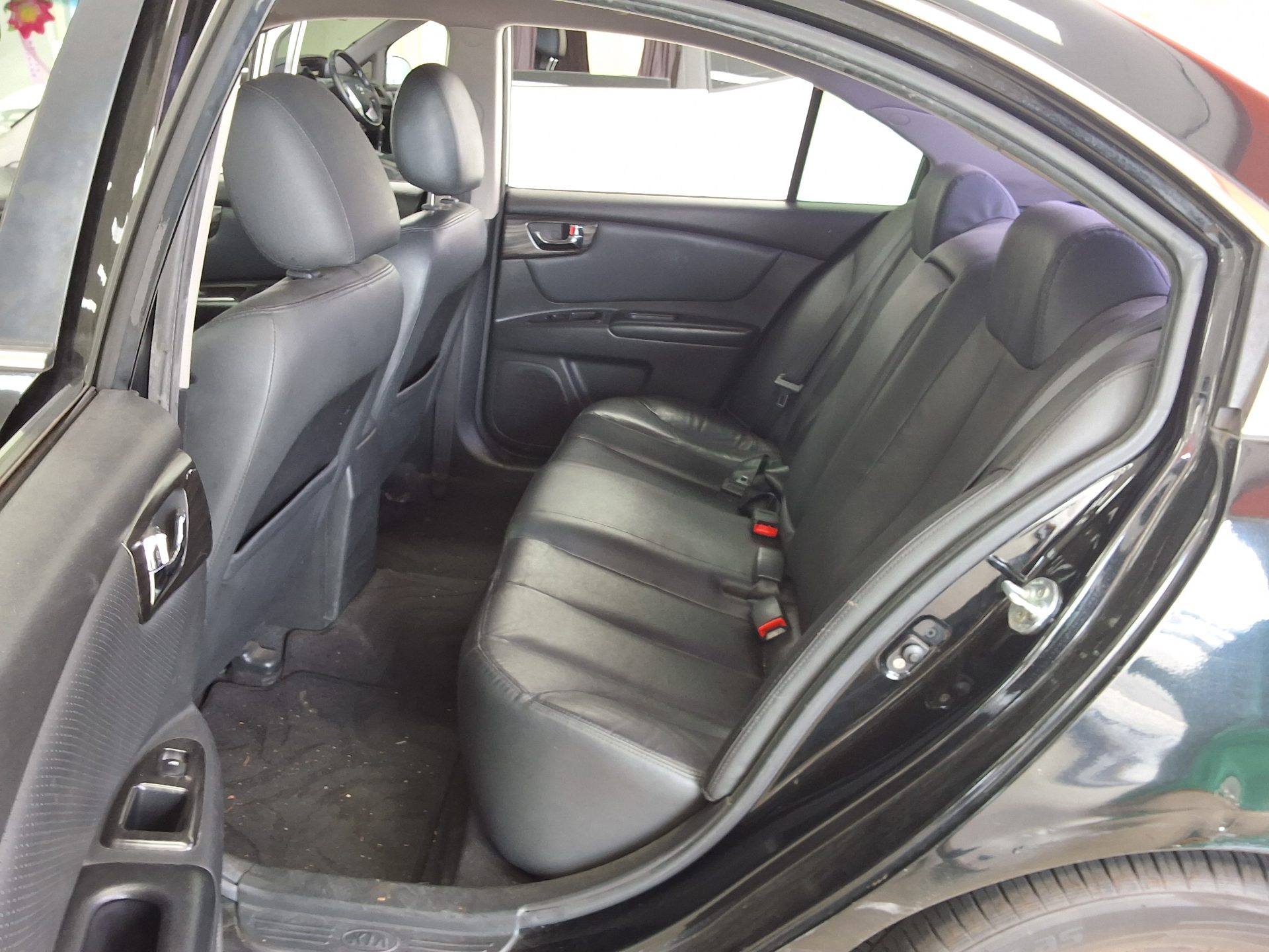 كيا Lotze Innovation غاز Rental Car بريميوم موديل 2010 بريميوم