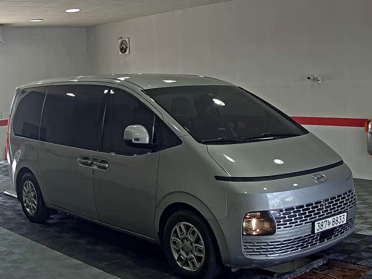 هيونداي ستاريا 2022 MODERN