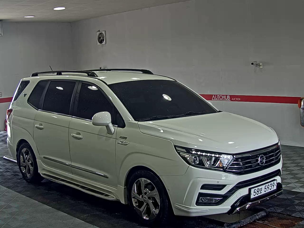كي جي موبيليتي Mobility (سانج يونج) جديد كوراندو Turismo 2.2 9 Seater دفع رباعي Extreme Sport Edition 2019 SPORT