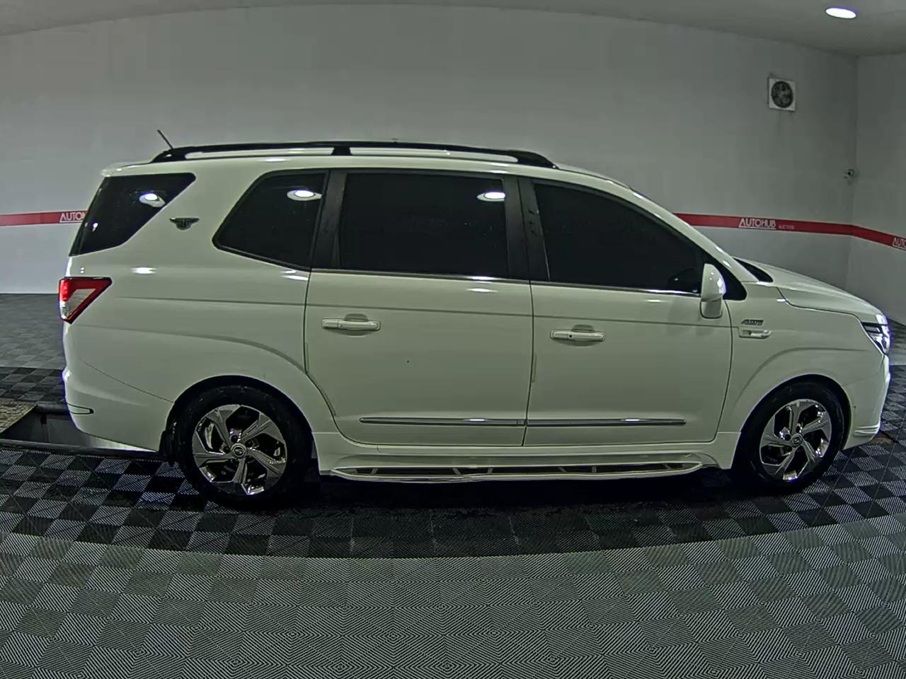 كي جي موبيليتي Mobility (سانج يونج) جديد كوراندو Turismo 2.2 9 Seater دفع رباعي Extreme Sport Edition 2019 SPORT