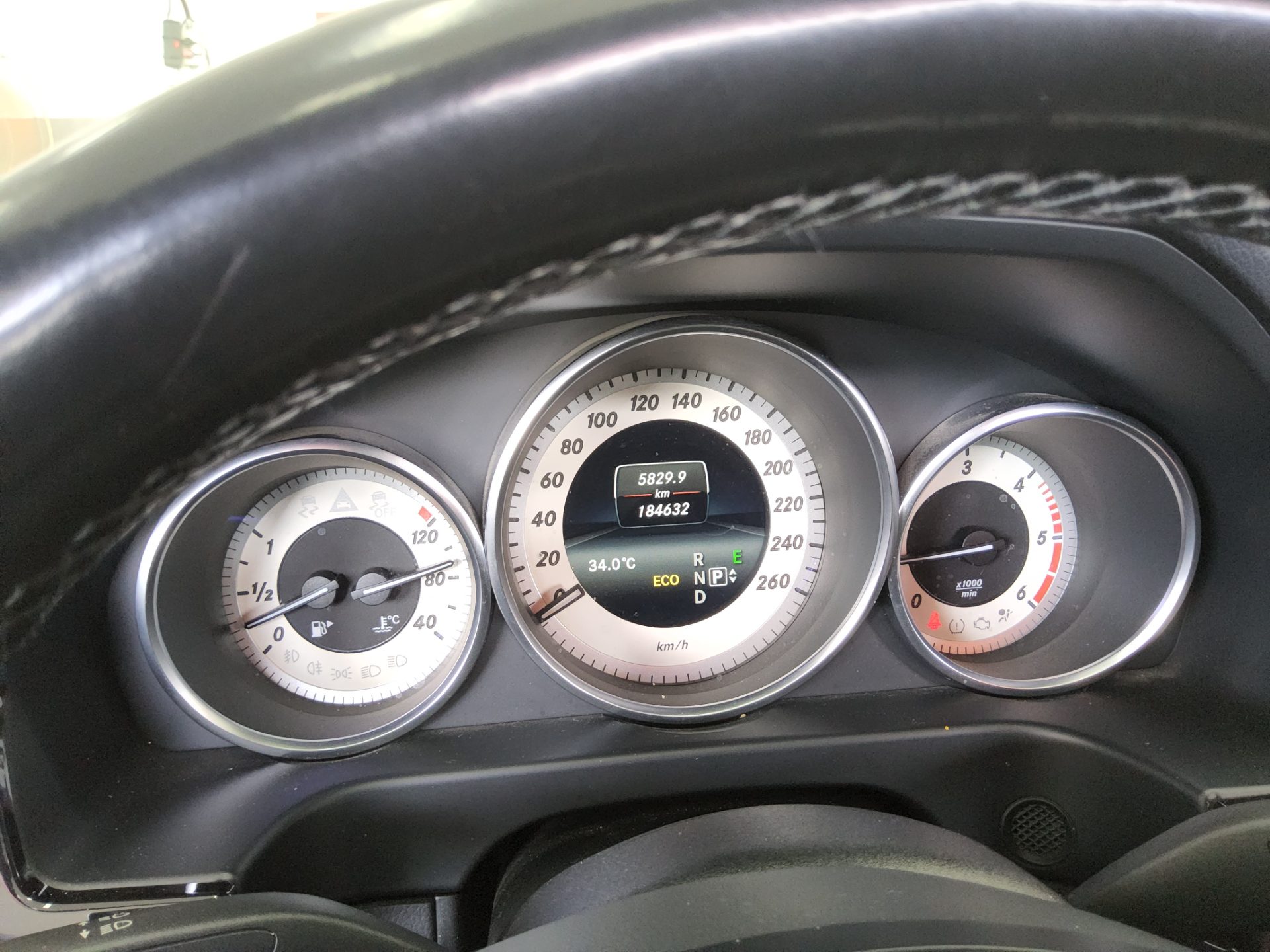 مرسيدس بنز E Class (4Th Gen) E220 Cdi Avantgarde 2015 E220