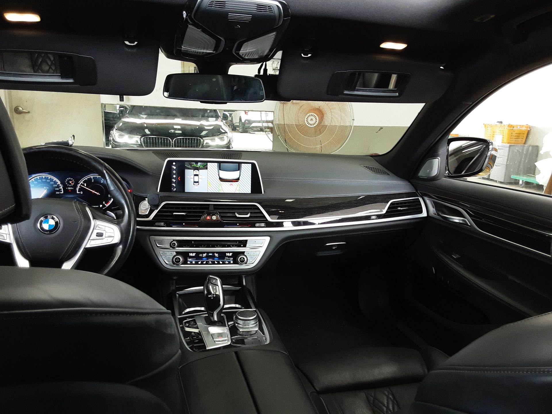 بي إم دبليو 7 Series (6Th Gen) 740D إكس درايف M Sport 2018 SPORT