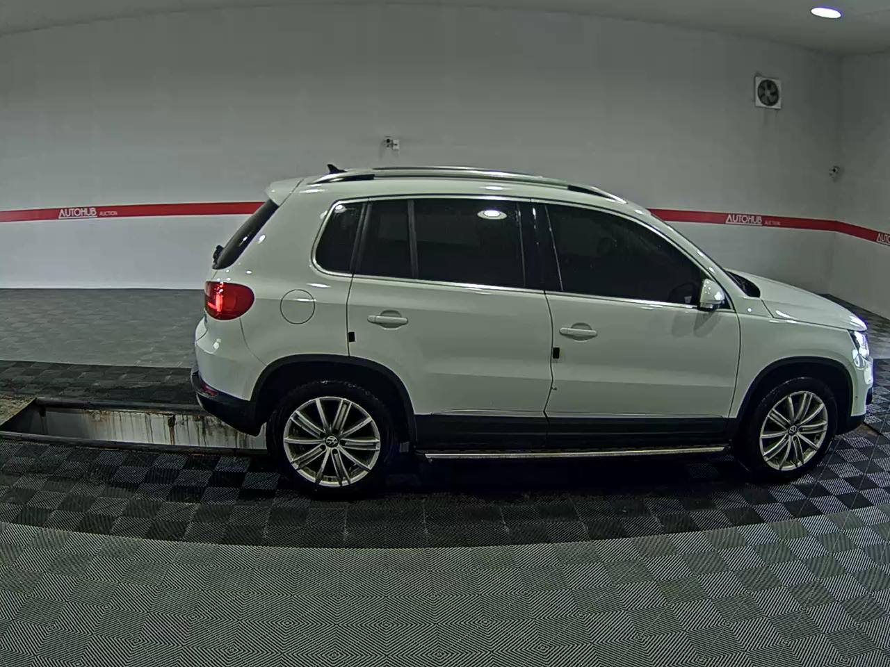 فولكس فاجن تيجوان 2.0 TDI Bluemotion بريميوم 2014 بريميوم