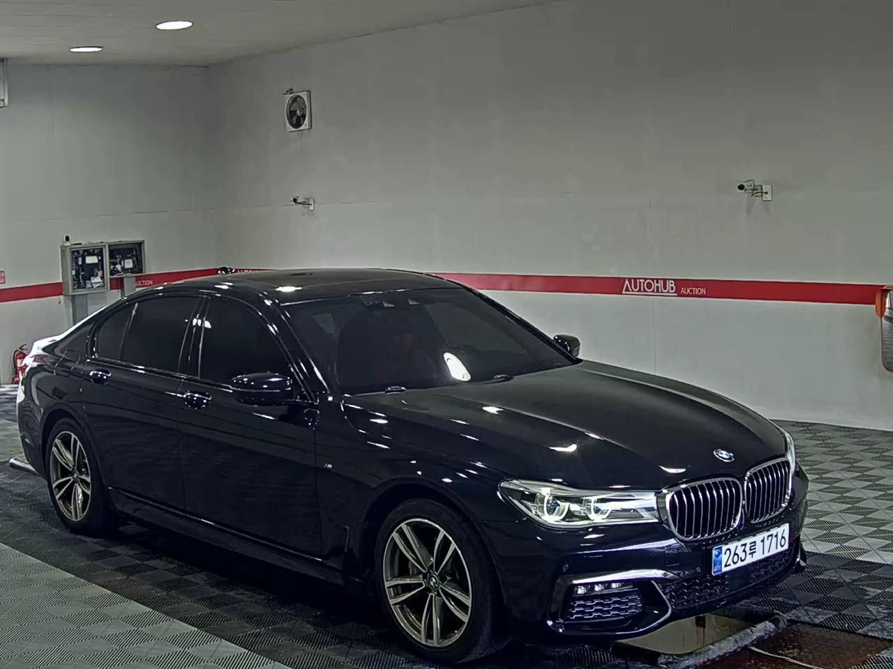 بي إم دبليو 7 Series (6Th Gen) 740D إكس درايف M Sport 2018 SPORT