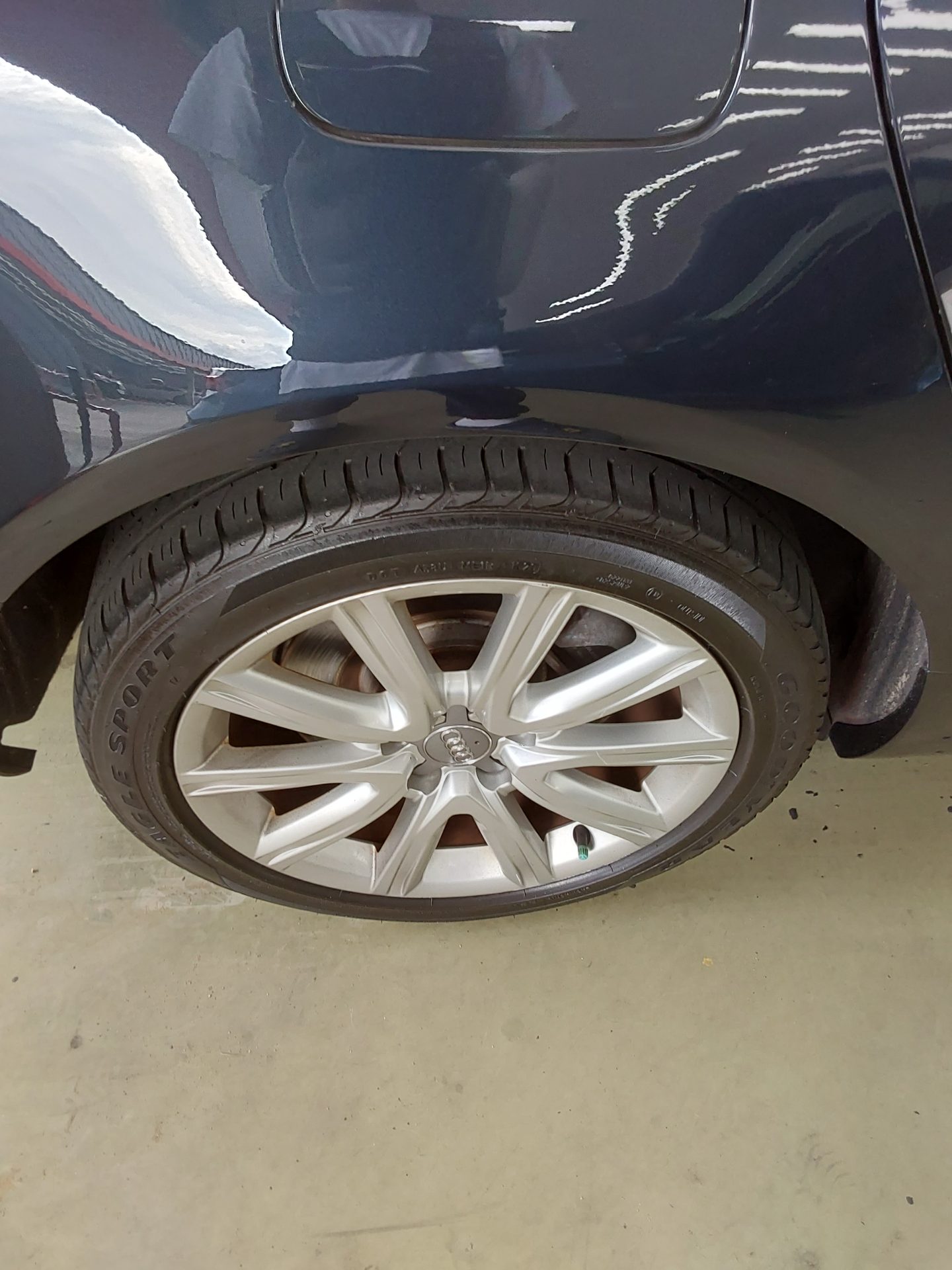 أودي إيه 6 (4Th Gen) 3.0 Tfsi كواترو 2012