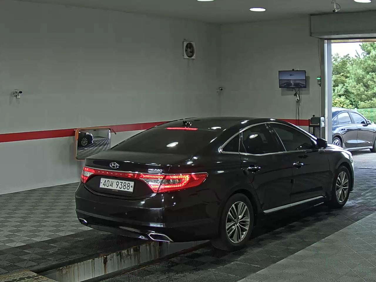 هيونداي جرانديور 2015 MODERN
