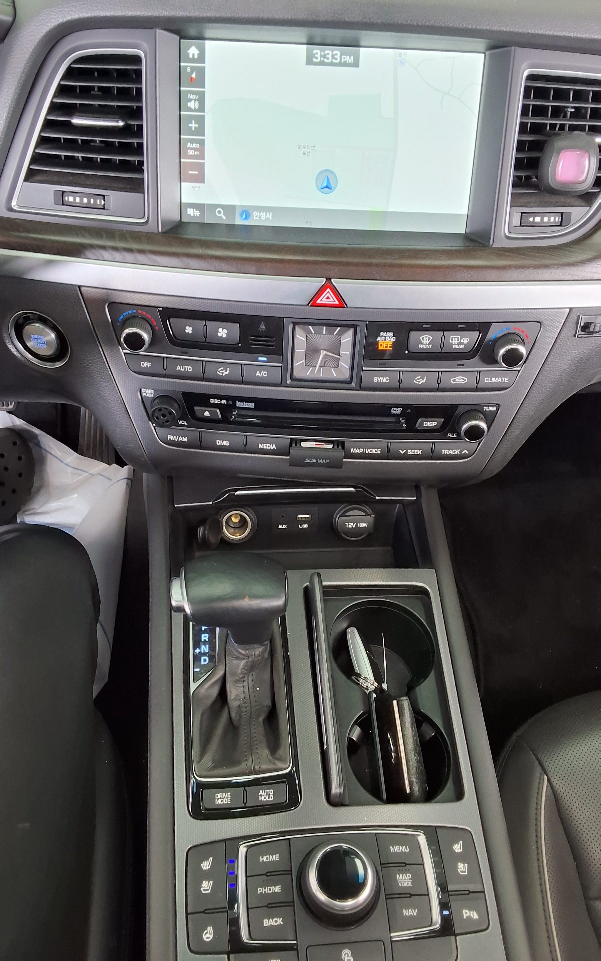 هيونداي جينيسيس Dh G330 دفع كلي بريميوم 2016 دفع رباعي بريميوم