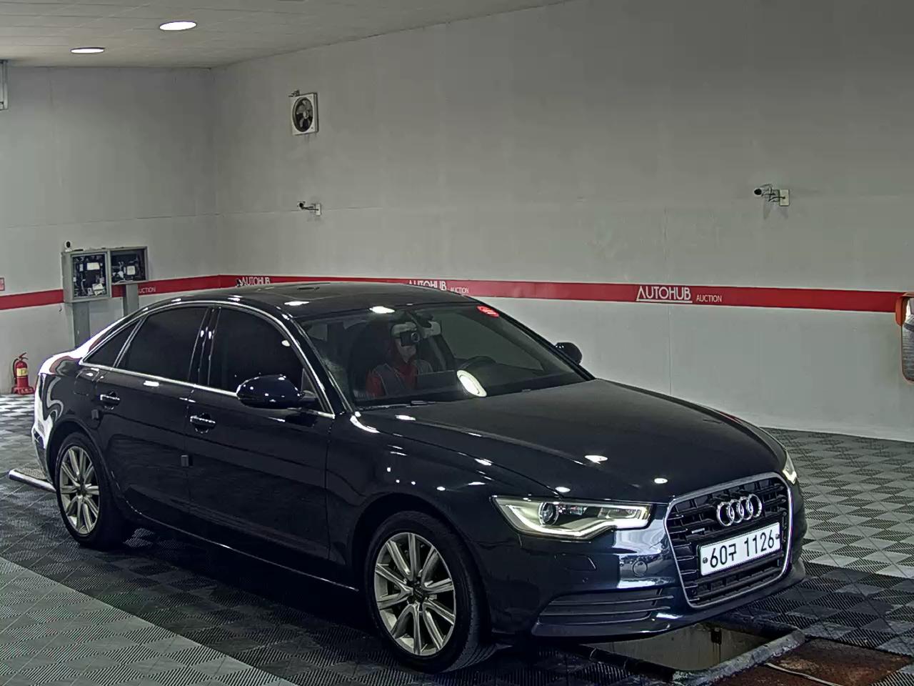 أودي إيه 6 (4Th Gen) 3.0 Tfsi كواترو 2012