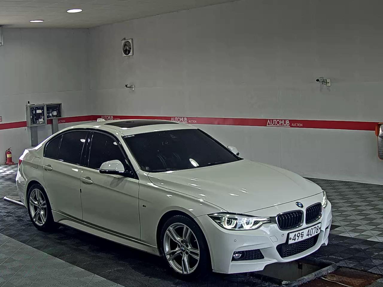 بي إم دبليو 3 Series (6Th Gen) 330I M Sport Pack 2017 SPORT