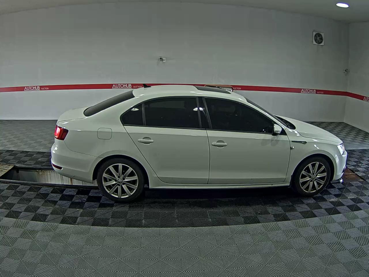 فولكس فاجن جيتا (6Th Gen) 2.0 TDI 2014