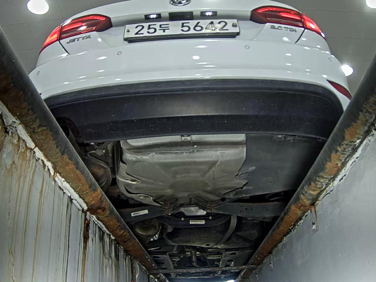 فولكس فاجن جيتا (6Th Gen) 2.0 TDI 2014