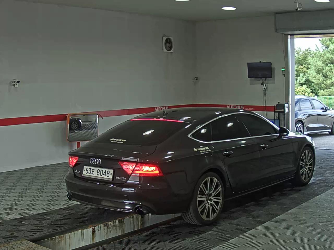 أودي إيه 7 3.0 TDI كواترو Dynamic 2013