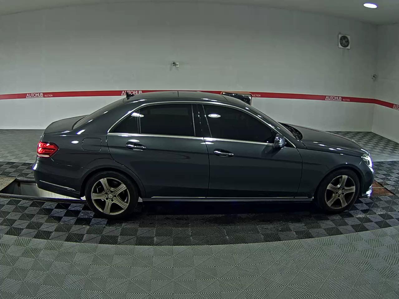 مرسيدس بنز E Class (4Th Gen) E250 Cdi فورماتيك 2014 4MATIC