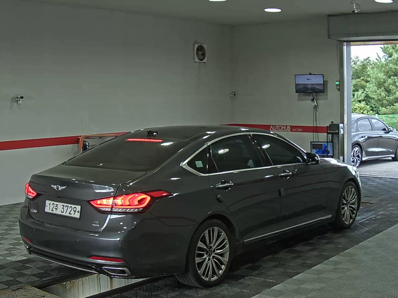 جينيسيس جينيسيس G80 2019 دفع رباعي بريميوم فاخر