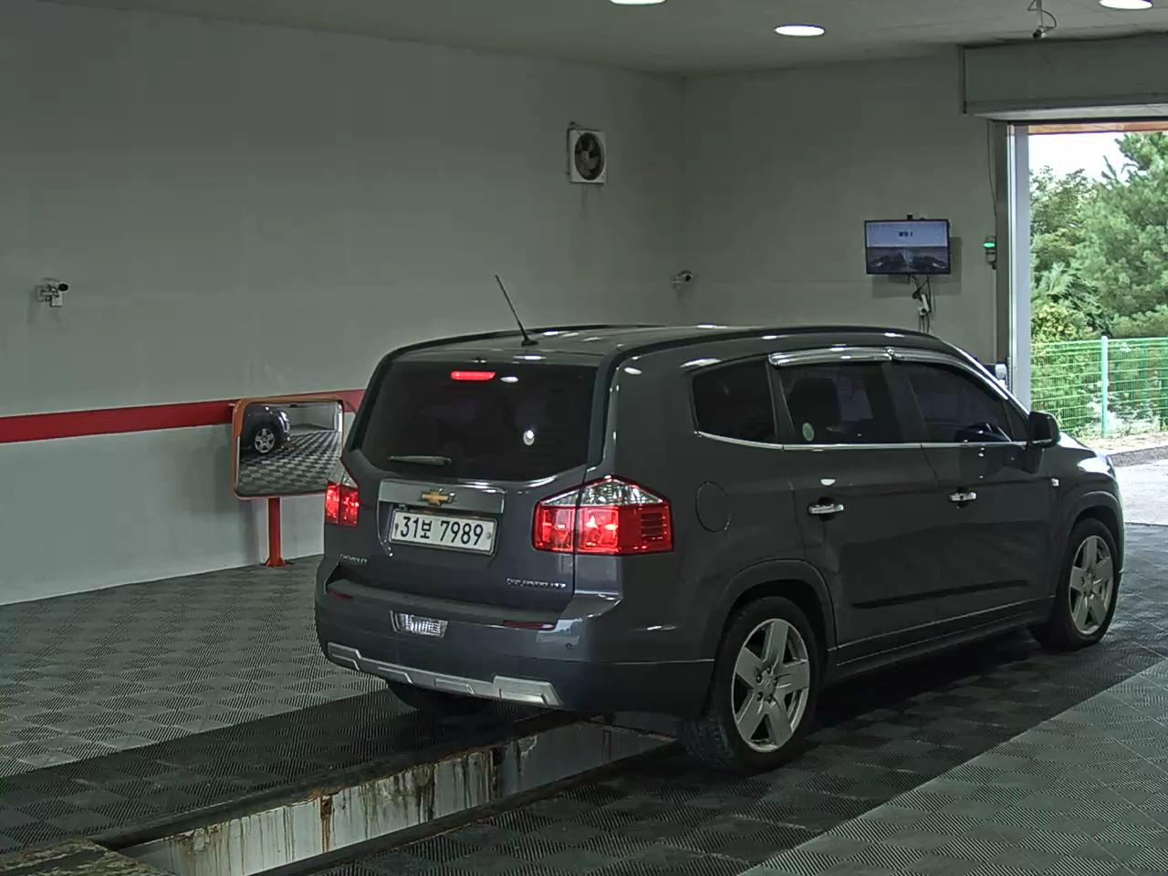 شيفروليه (Daewoo) أورلاندو 2.0 ديزل Ltz بريميوم 2012 LTZ بريميوم