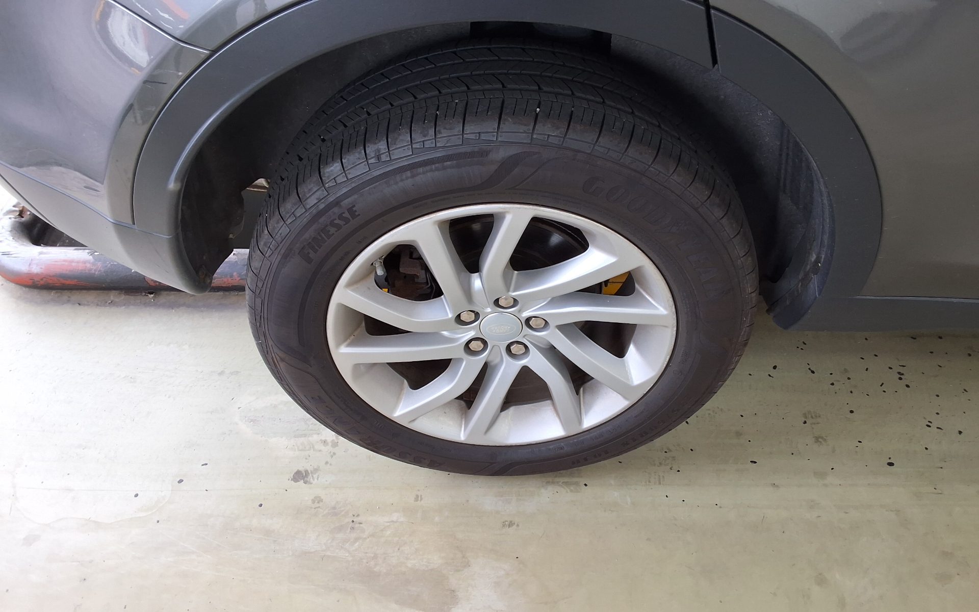 لاند روفر Rover Discovery Sport 2.0 Td4 Se 2018 SPORT SE