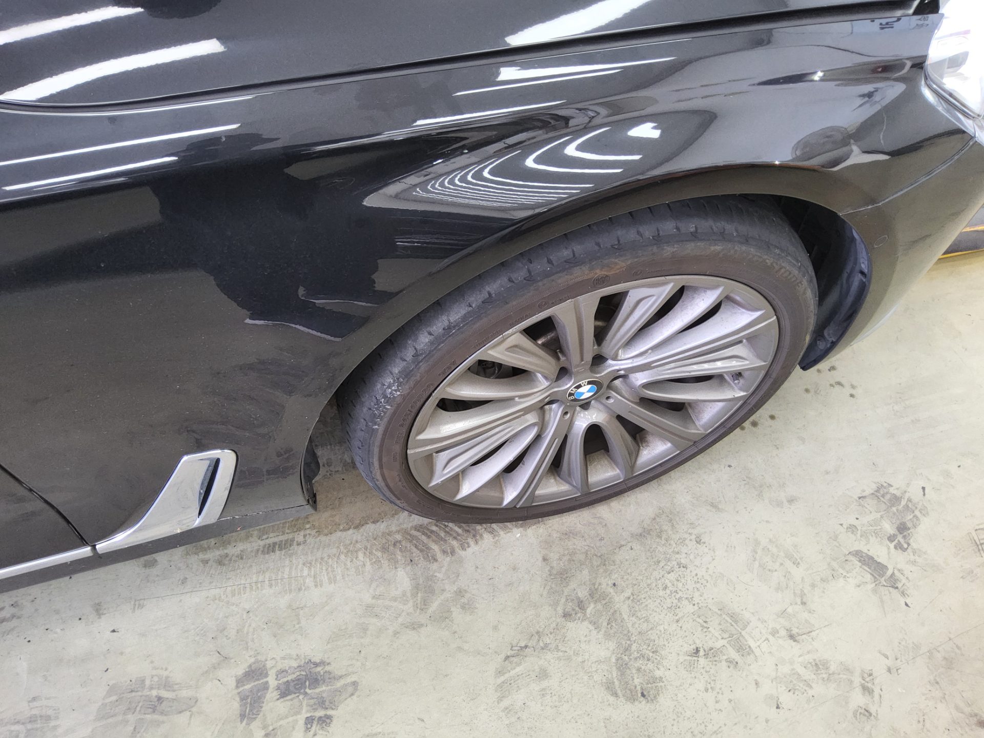 بي إم دبليو 7 Series (6Th Gen) 750Li إكس درايف 2016 750Li