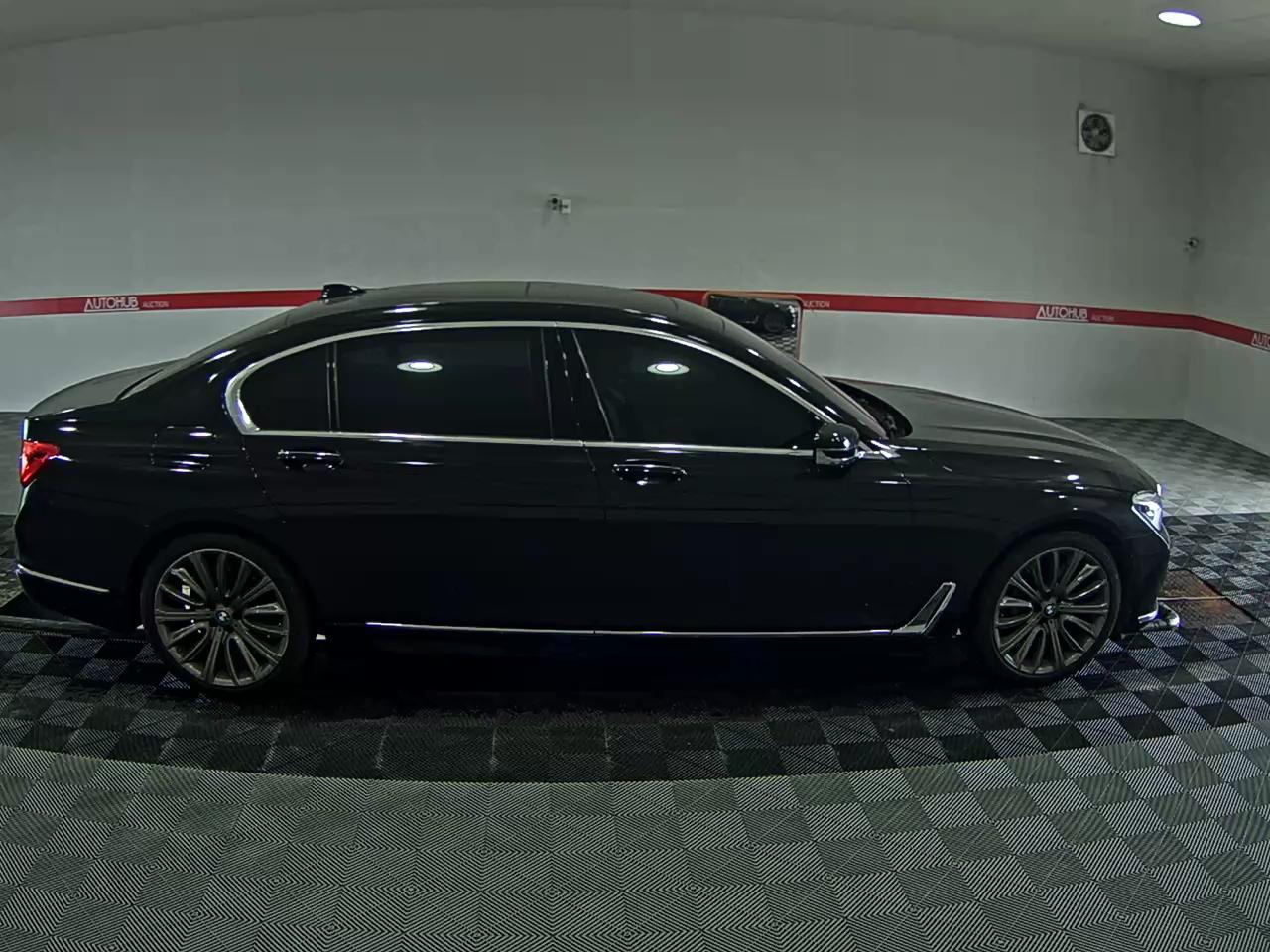 بي إم دبليو 7 Series (6Th Gen) 750Li إكس درايف 2016 750Li