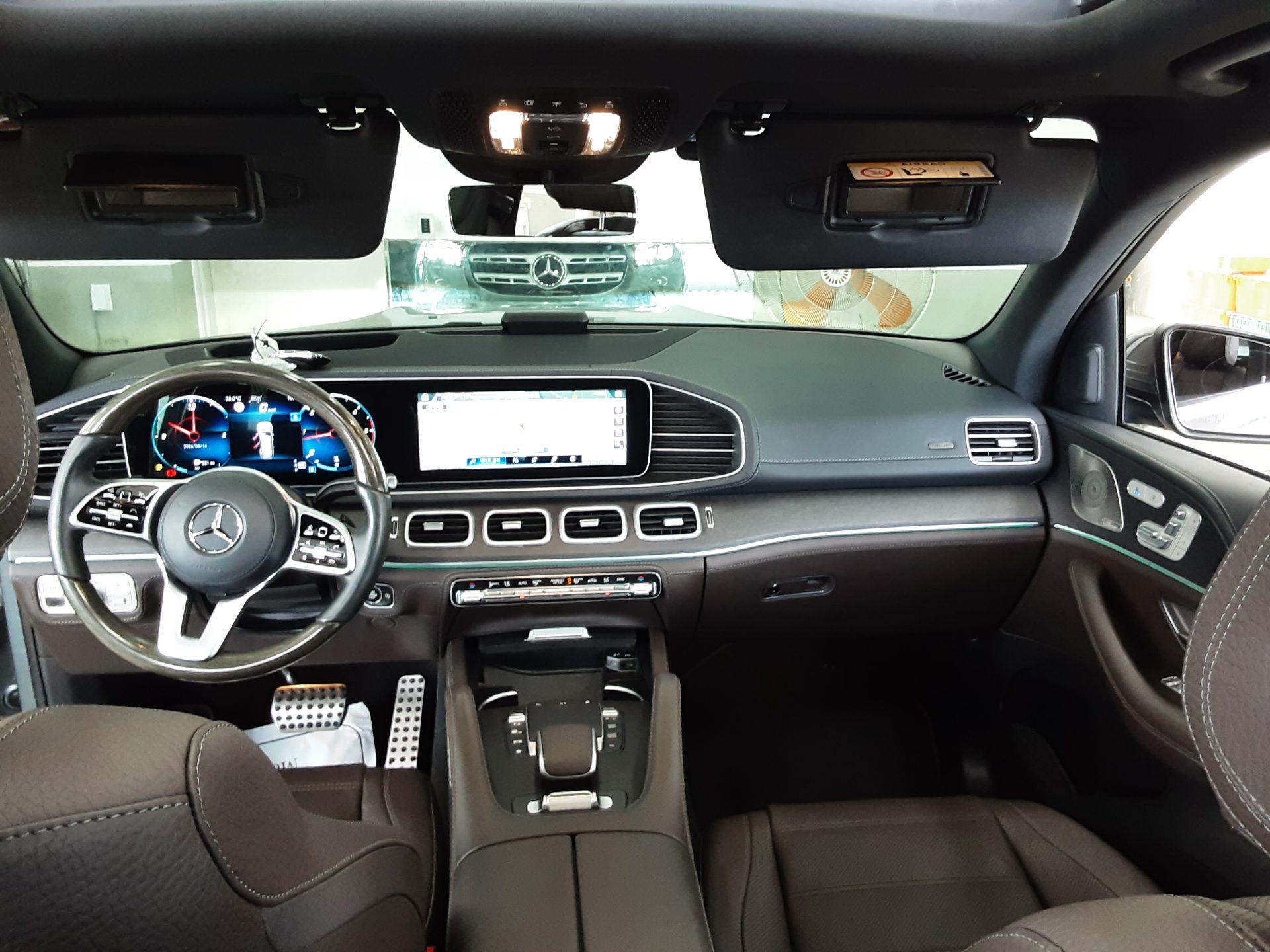 مرسيدس بنز جي إل إس Class (3Rd Gen) جي إل إس 400D فورماتيك 2022 GLS 4MATIC