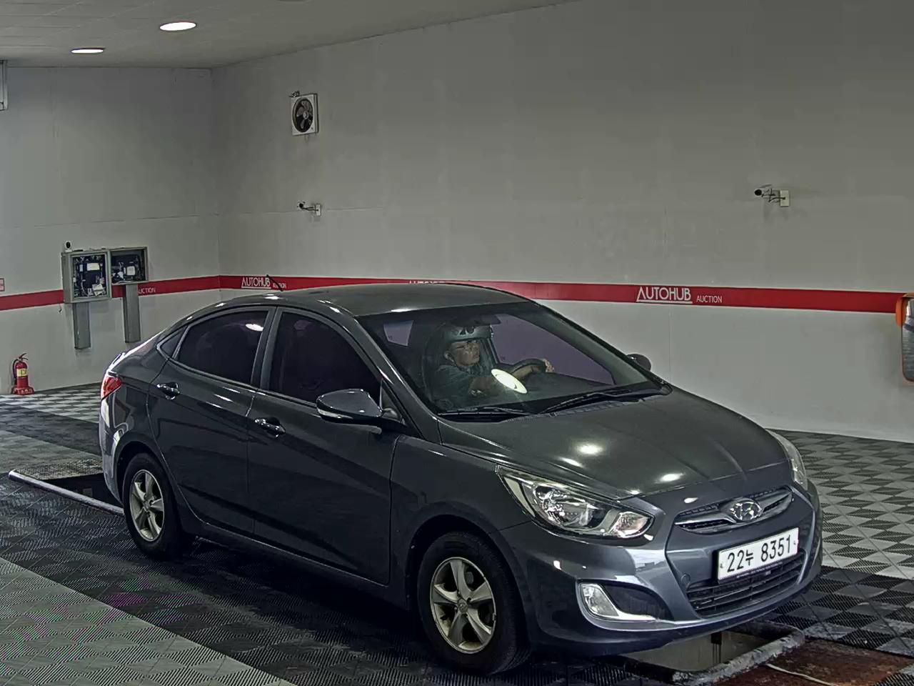 هيونداي جديد أكسنت 1.4 Vvt Premier 2012 PREMIER