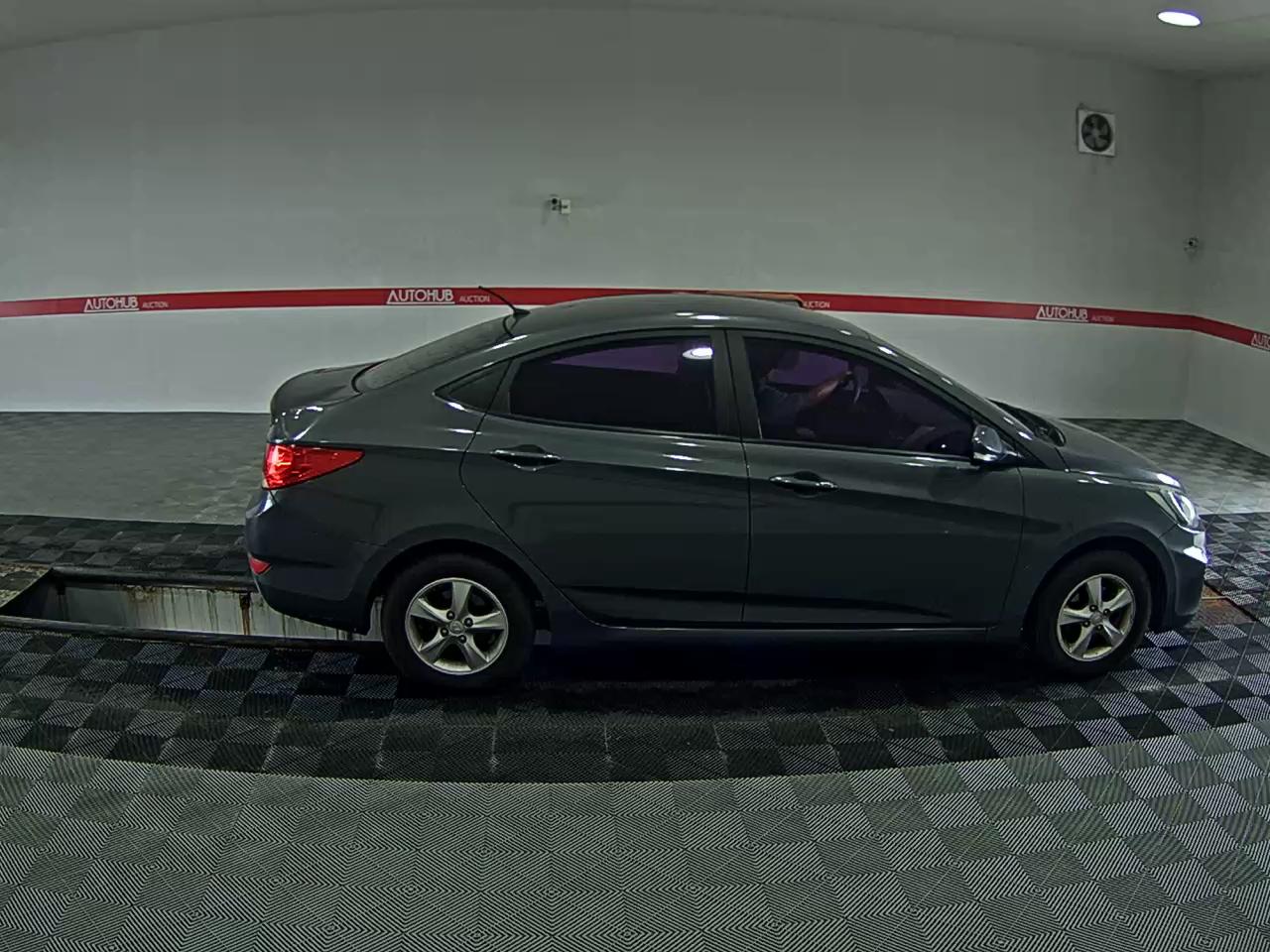هيونداي جديد أكسنت 1.4 Vvt Premier 2012 PREMIER
