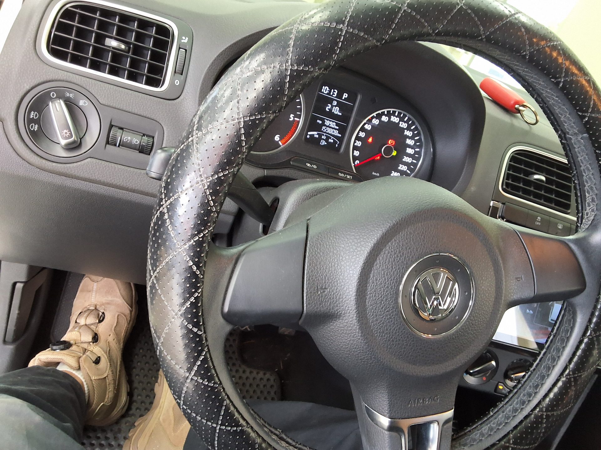 فولكس فاجن الجديد بولو (5Th Gen) 1.6 TDI R Line 2014 LINE