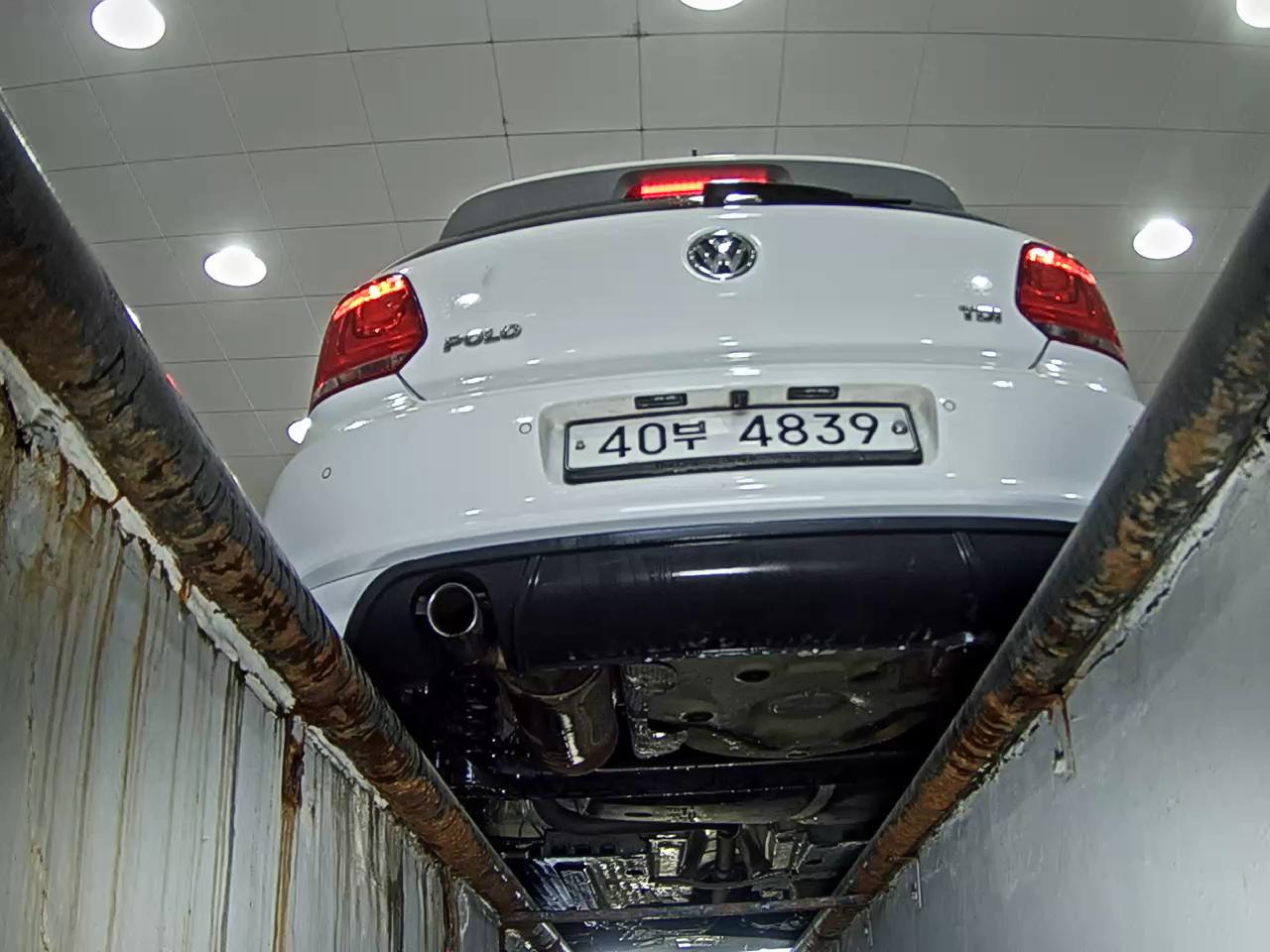 فولكس فاجن الجديد بولو (5Th Gen) 1.6 TDI R Line 2014 LINE