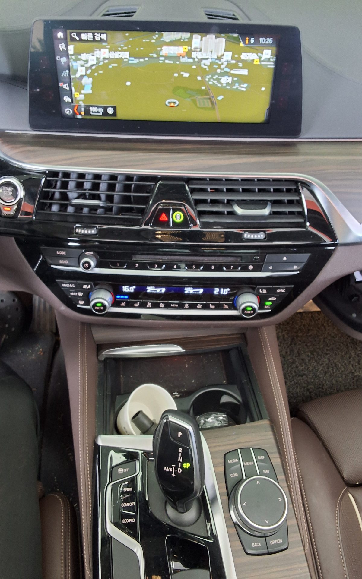 بي إم دبليو 5 Series (7Th Gen) 530I إكس درايف لكجري Line بلس 2018 فاخر LINE PLUS