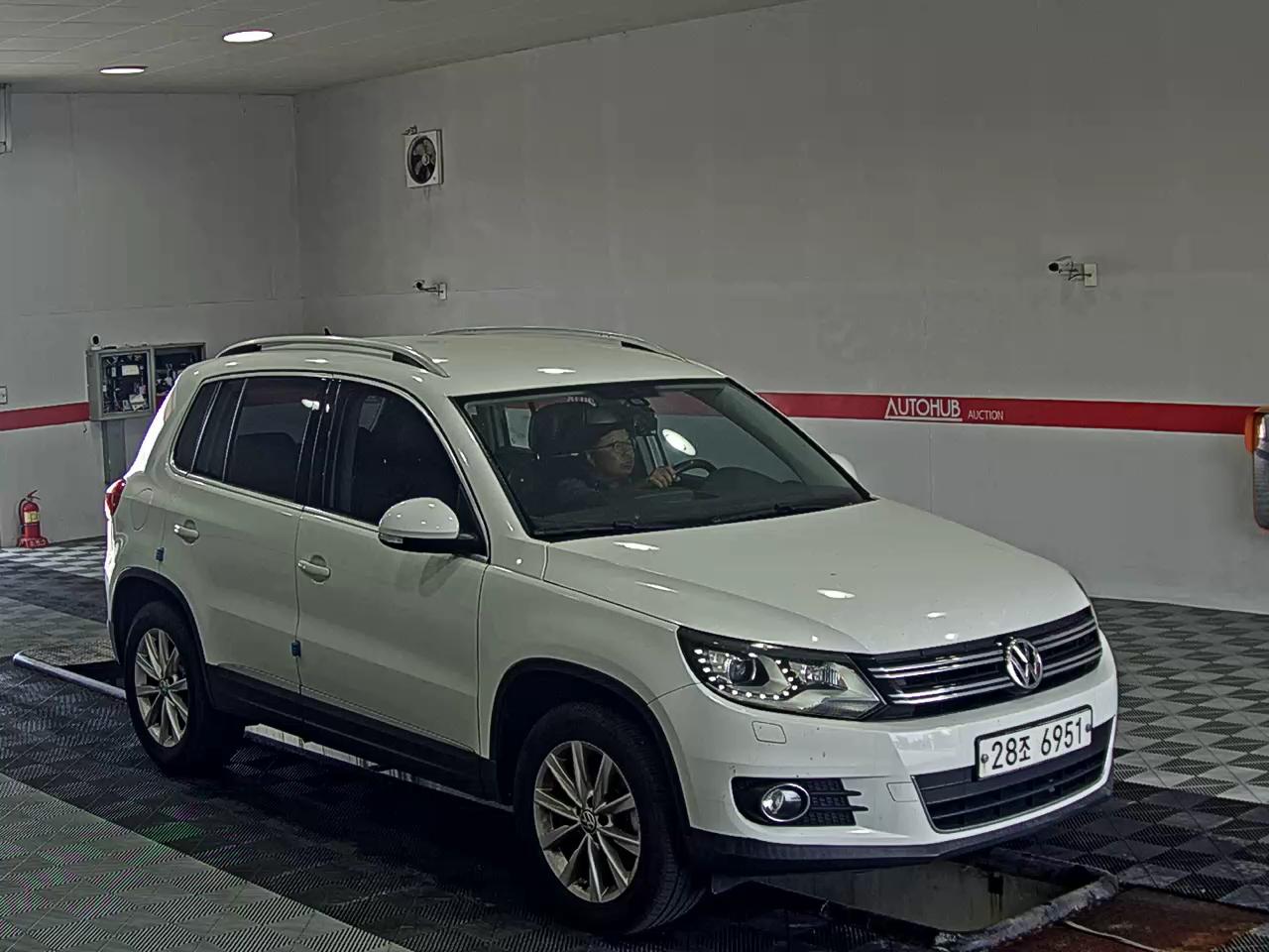 فولكس فاجن تيجوان 2.0 TDI Bluemotion 2015