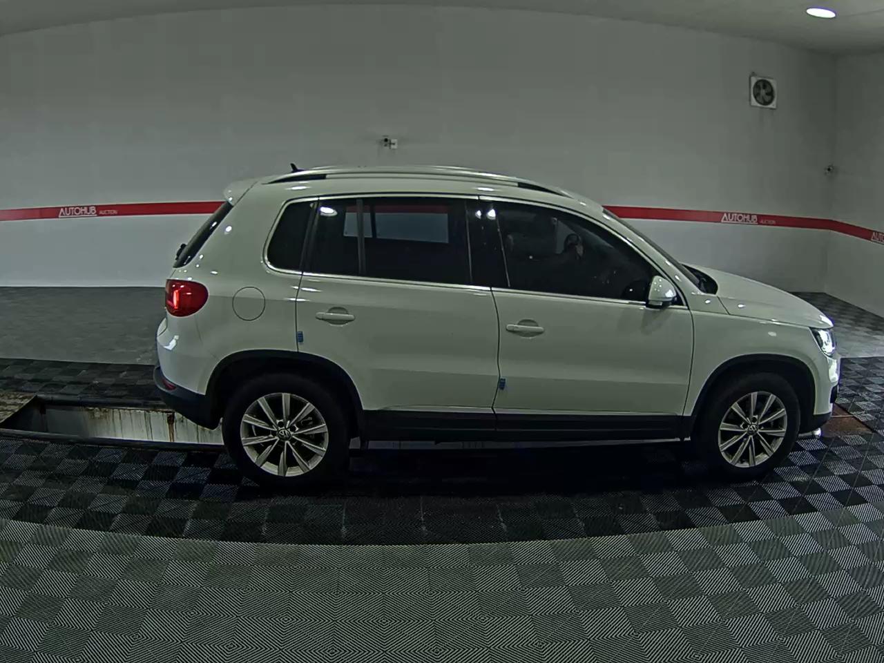 فولكس فاجن تيجوان 2.0 TDI Bluemotion 2015