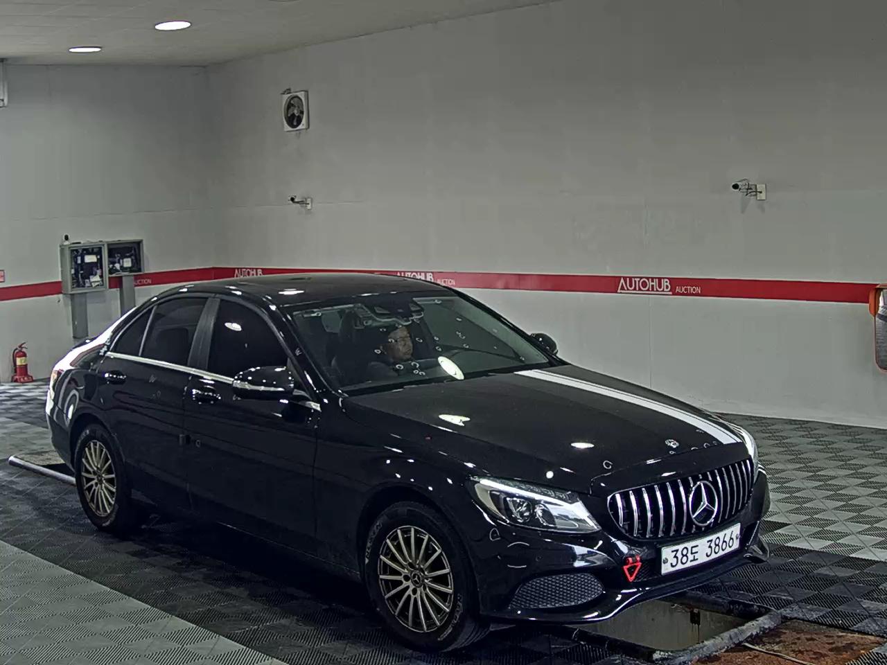 مرسيدس بنز C Class (4Th Gen) C200 2015 C200