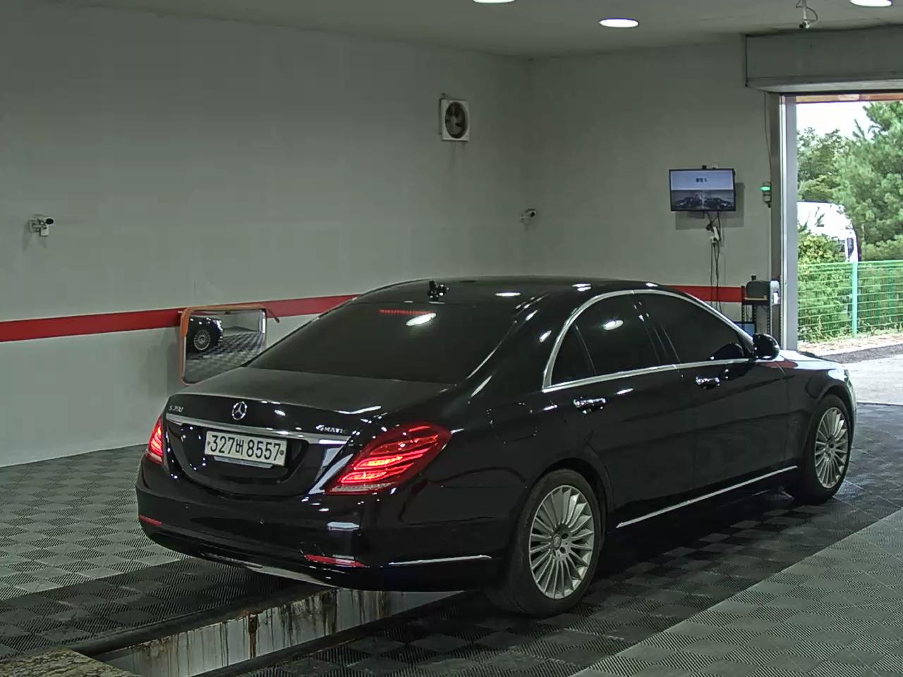 مرسيدس بنز S Class (6Th Gen) S350 Bluetec فورماتيك 2015 4MATIC