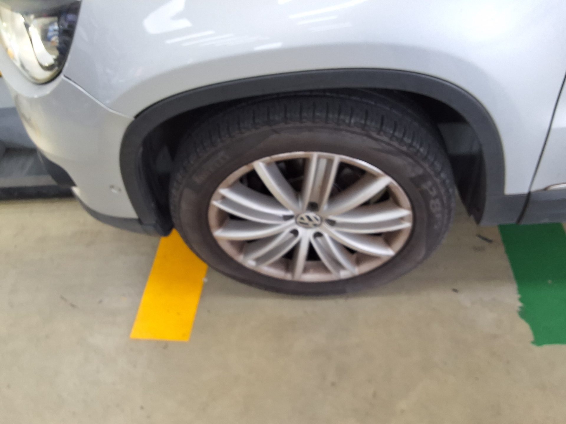 فولكس فاجن تيجوان 2.0 TDI Bluemotion بريميوم 2012 بريميوم