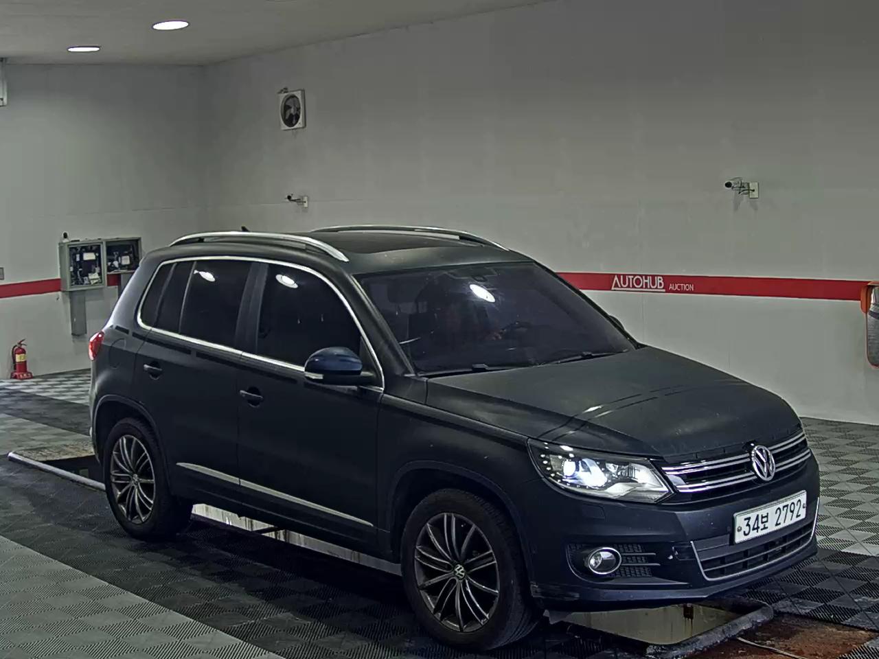 فولكس فاجن تيجوان 2.0 TDI Bluemotion بريميوم 2012 بريميوم