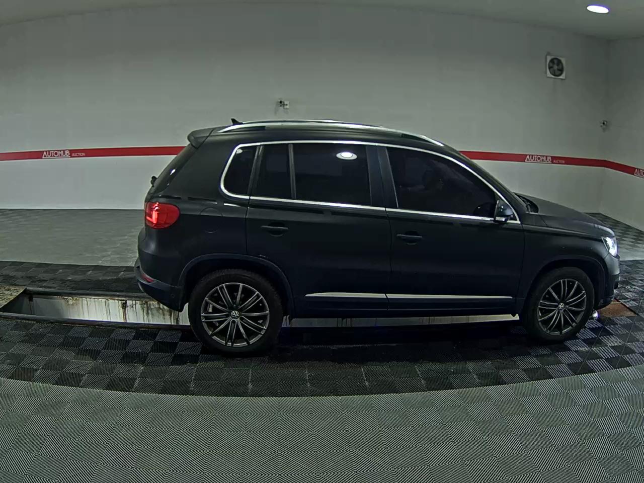 فولكس فاجن تيجوان 2.0 TDI Bluemotion بريميوم 2012 بريميوم