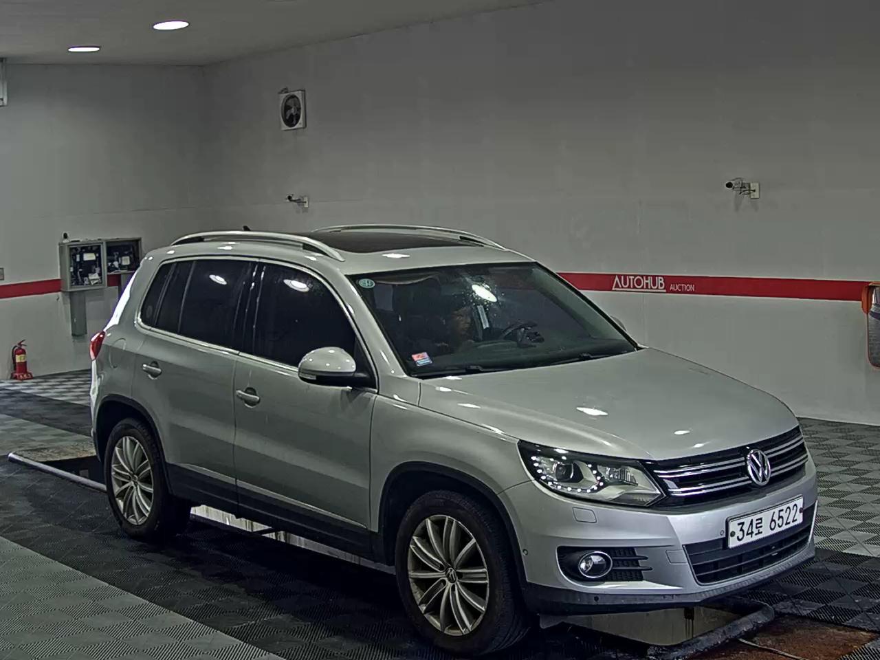 فولكس فاجن تيجوان 2.0 TDI Bluemotion بريميوم 2012 بريميوم