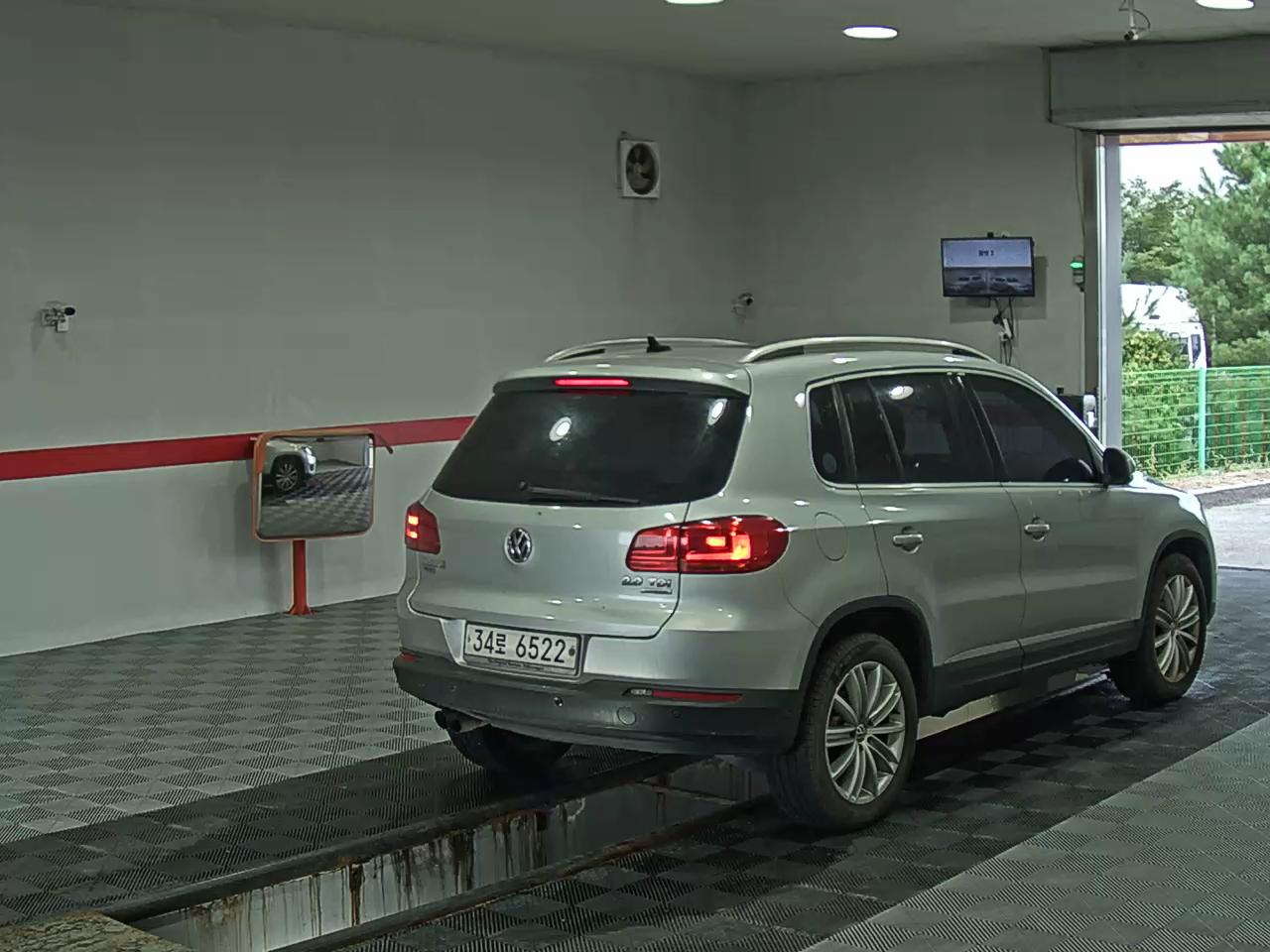 فولكس فاجن تيجوان 2.0 TDI Bluemotion بريميوم 2012 بريميوم