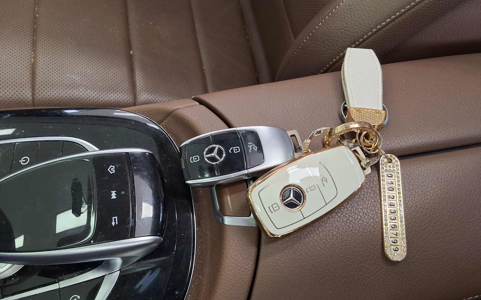 مرسيدس بنز E Class (5Th Gen) E300 Avantgarde Intelligent 2017 E300