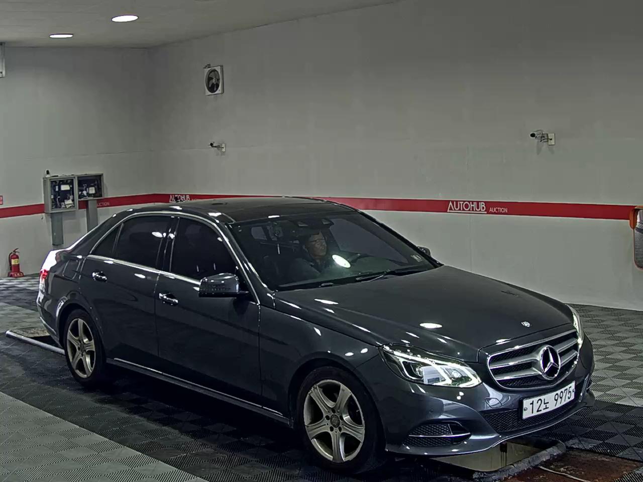 مرسيدس بنز E Class (4Th Gen) E250 Cdi فورماتيك 2014 4MATIC