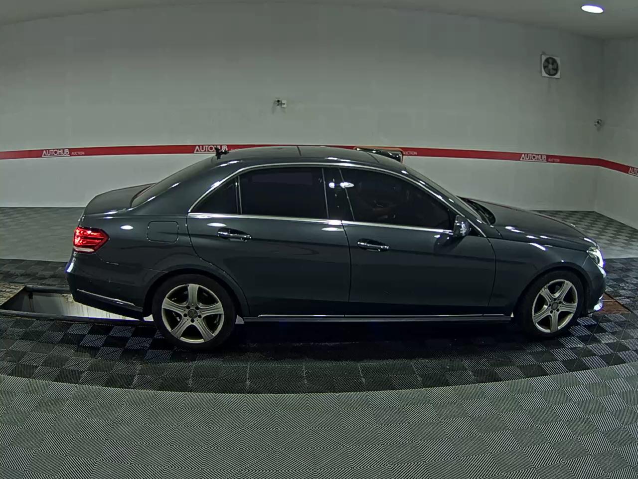 مرسيدس بنز E Class (4Th Gen) E250 Cdi فورماتيك 2014 4MATIC