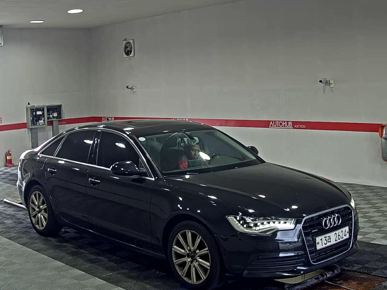 أودي إيه 6 (4Th Gen) 3.0 TDI كواترو Led Pack 2012