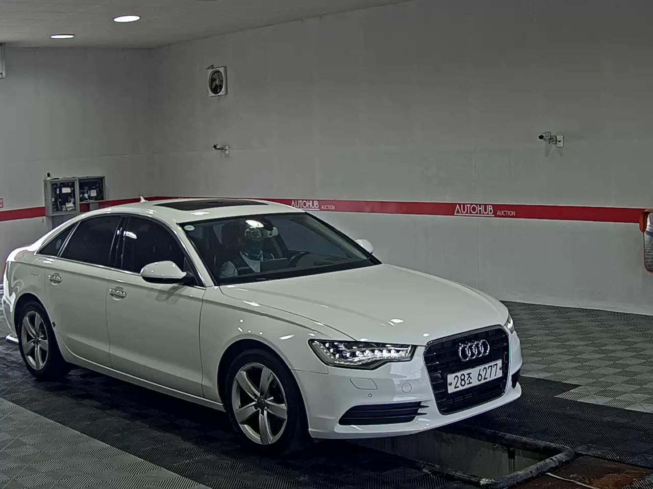 أودي إيه 6 (4Th Gen) 35 TDI Dynamic 2015