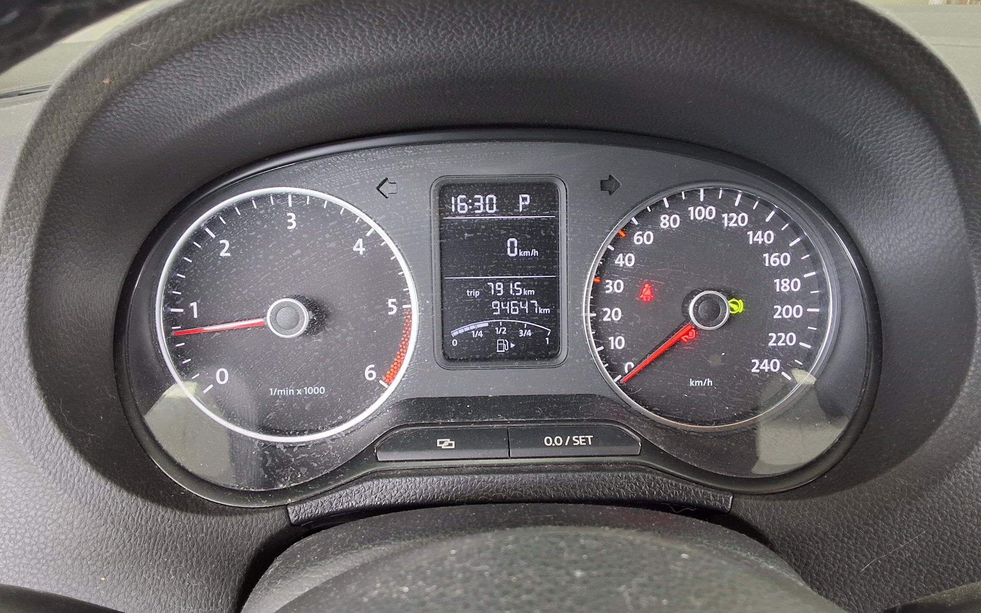 فولكس فاجن الجديد بولو (5Th Gen) 1.6 TDI R Line 2013 LINE