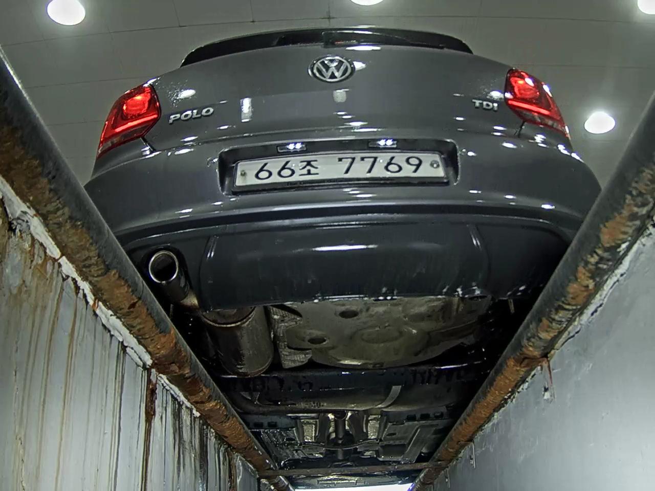 فولكس فاجن الجديد بولو (5Th Gen) 1.6 TDI R Line 2013 LINE