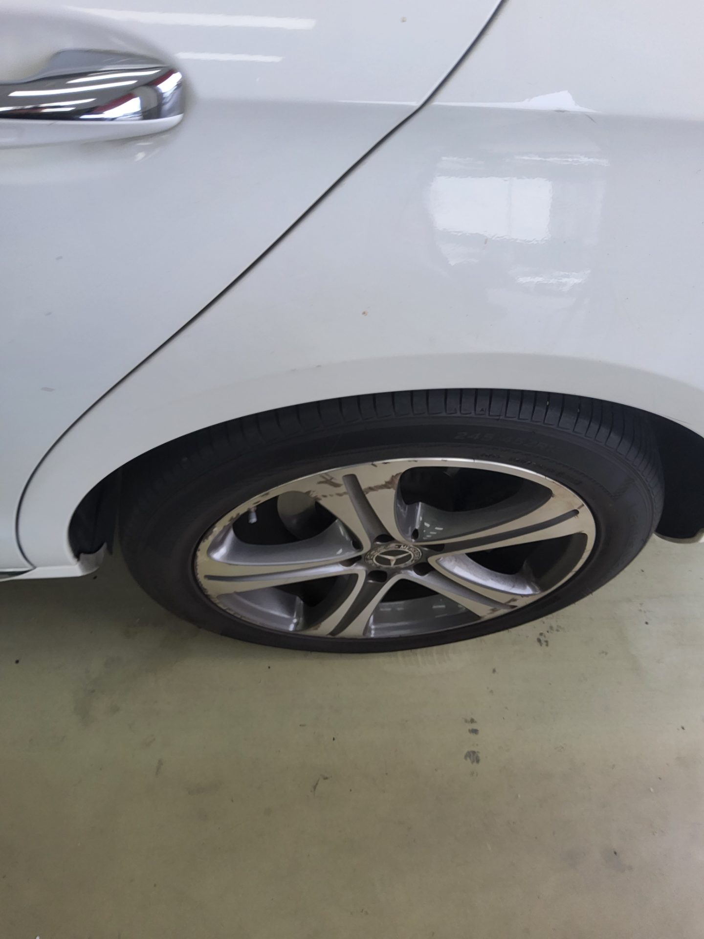 مرسيدس بنز E Class (5Th Gen) E300 فورماتيك Avantgarde 2018 4MATIC