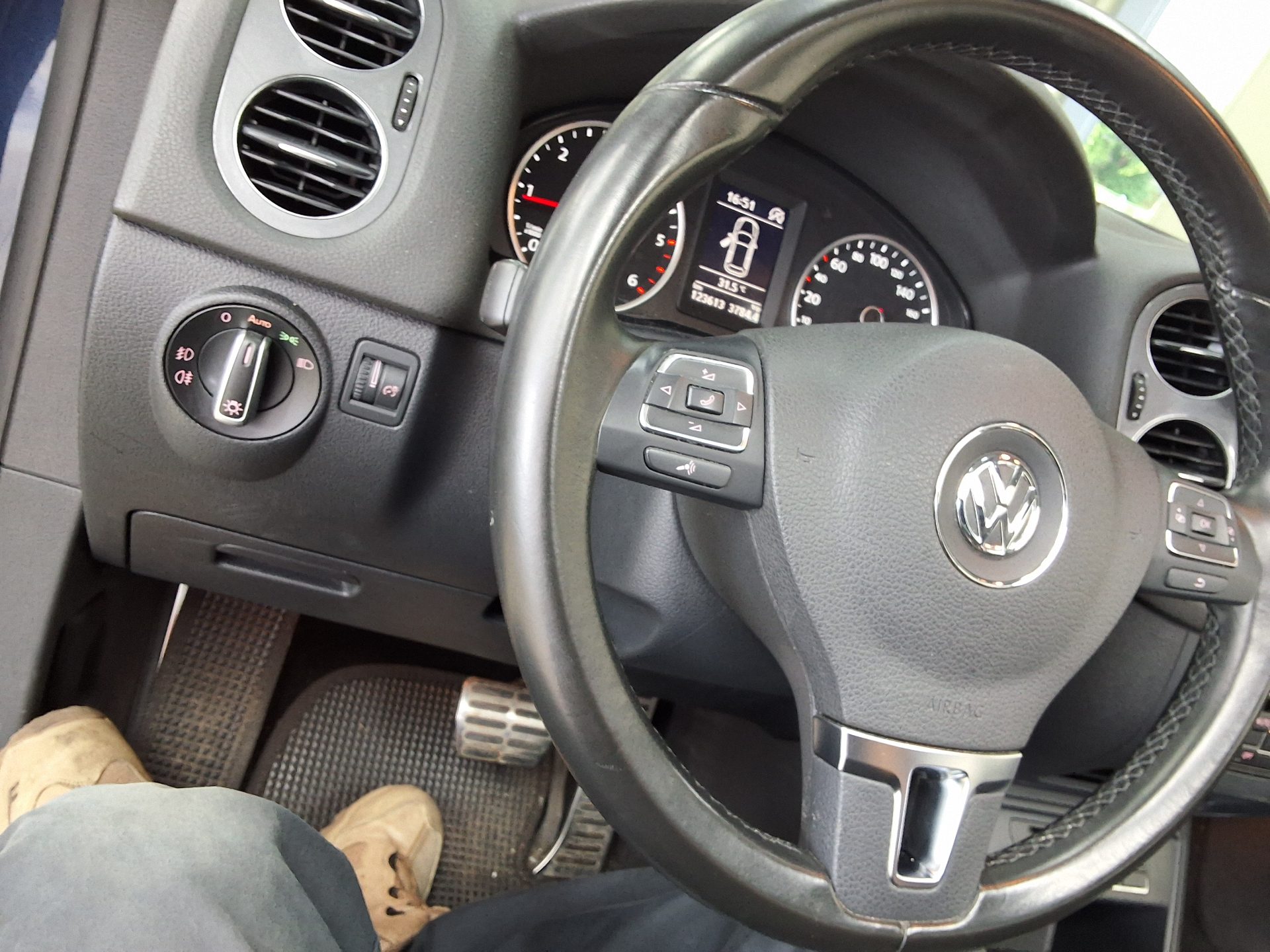 فولكس فاجن تيجوان 2.0 TDI Bluemotion بريميوم 2013 بريميوم