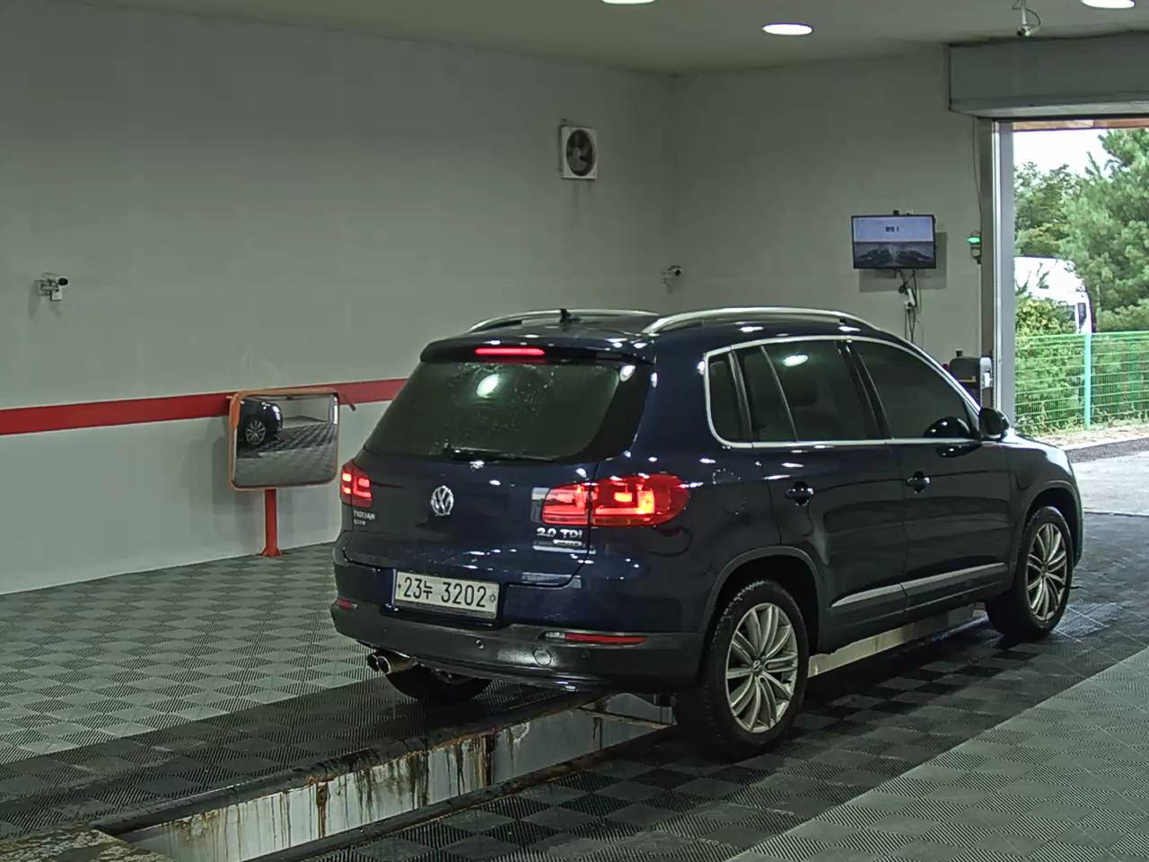 فولكس فاجن تيجوان 2.0 TDI Bluemotion بريميوم 2013 بريميوم