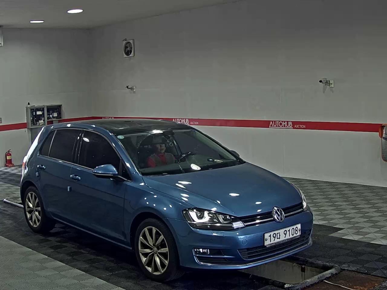 فولكس فاجن جولف (7Th Gen) 2.0 TDI 2013
