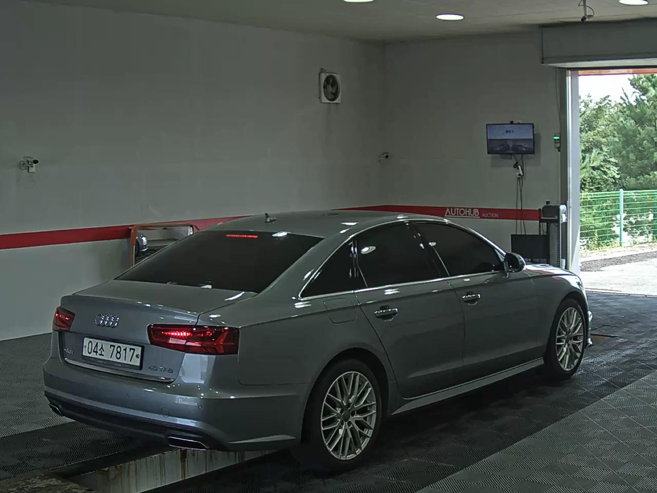 أودي إيه 6 (4Th Gen) 40 Tfsi بريميوم 2018 40 بريميوم