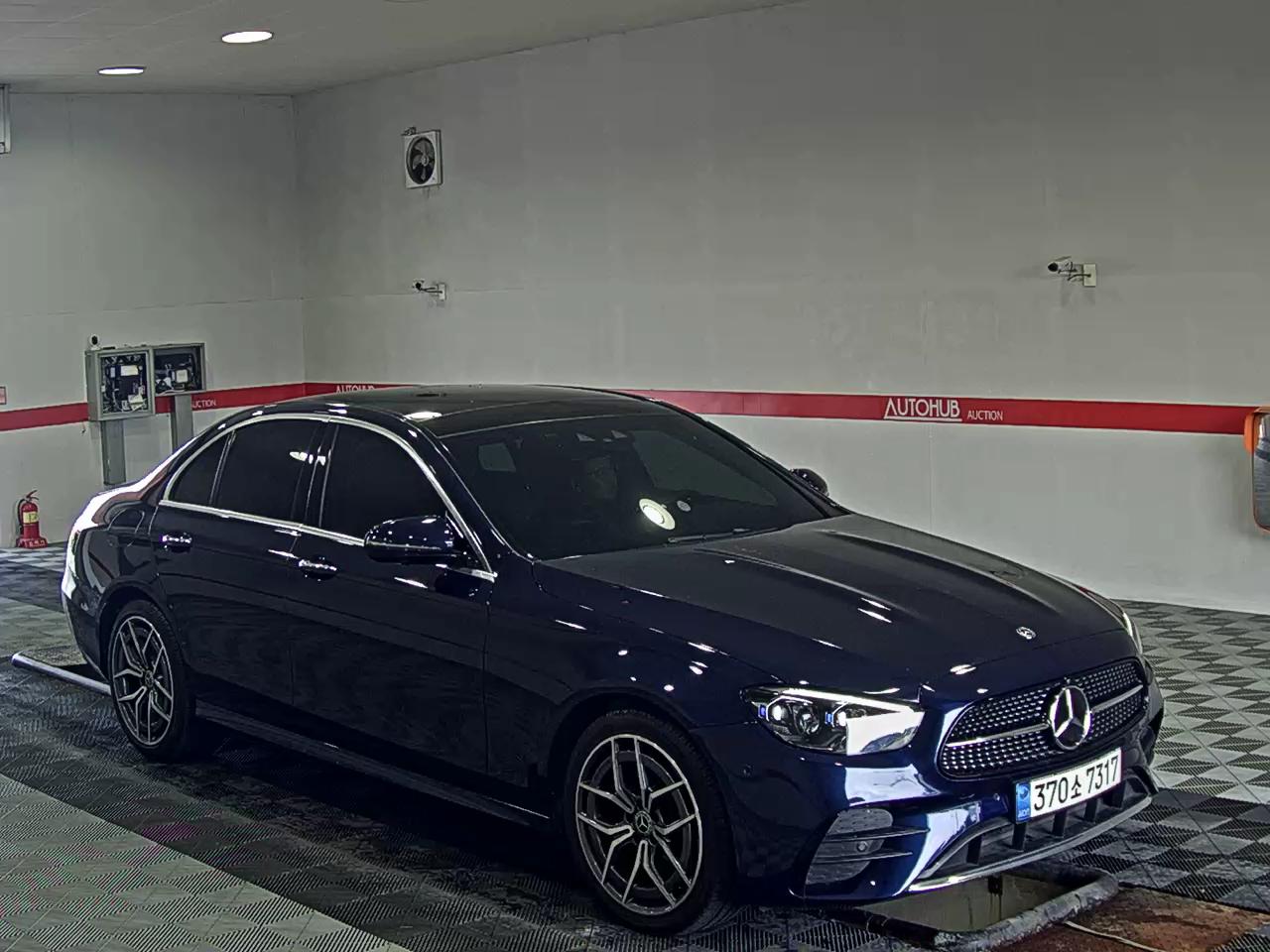مرسيدس بنز E Class (5Th Gen) E220D فورماتيك AMG Line 2021 E220d 4MATIC LINE